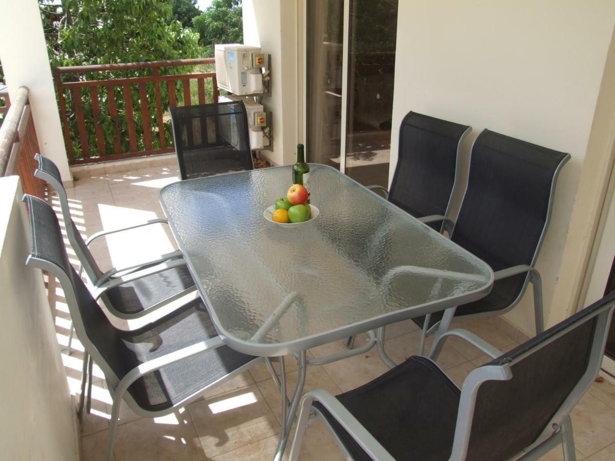 2 Bedroom Poolside Apartment E9 Peyia Dış mekan fotoğraf